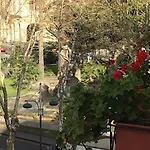 Platamone לינה וארוחת בוקר