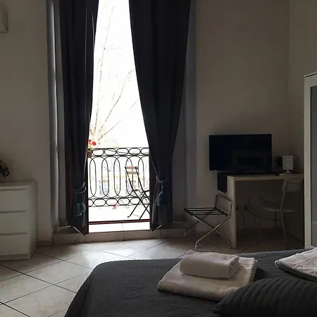 Bed and Breakfast Platamone