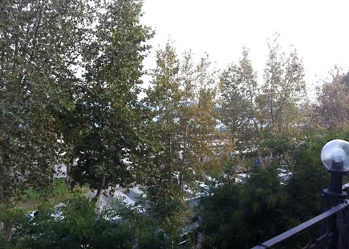 Nocleg ze śniadaniem Platamone 3*